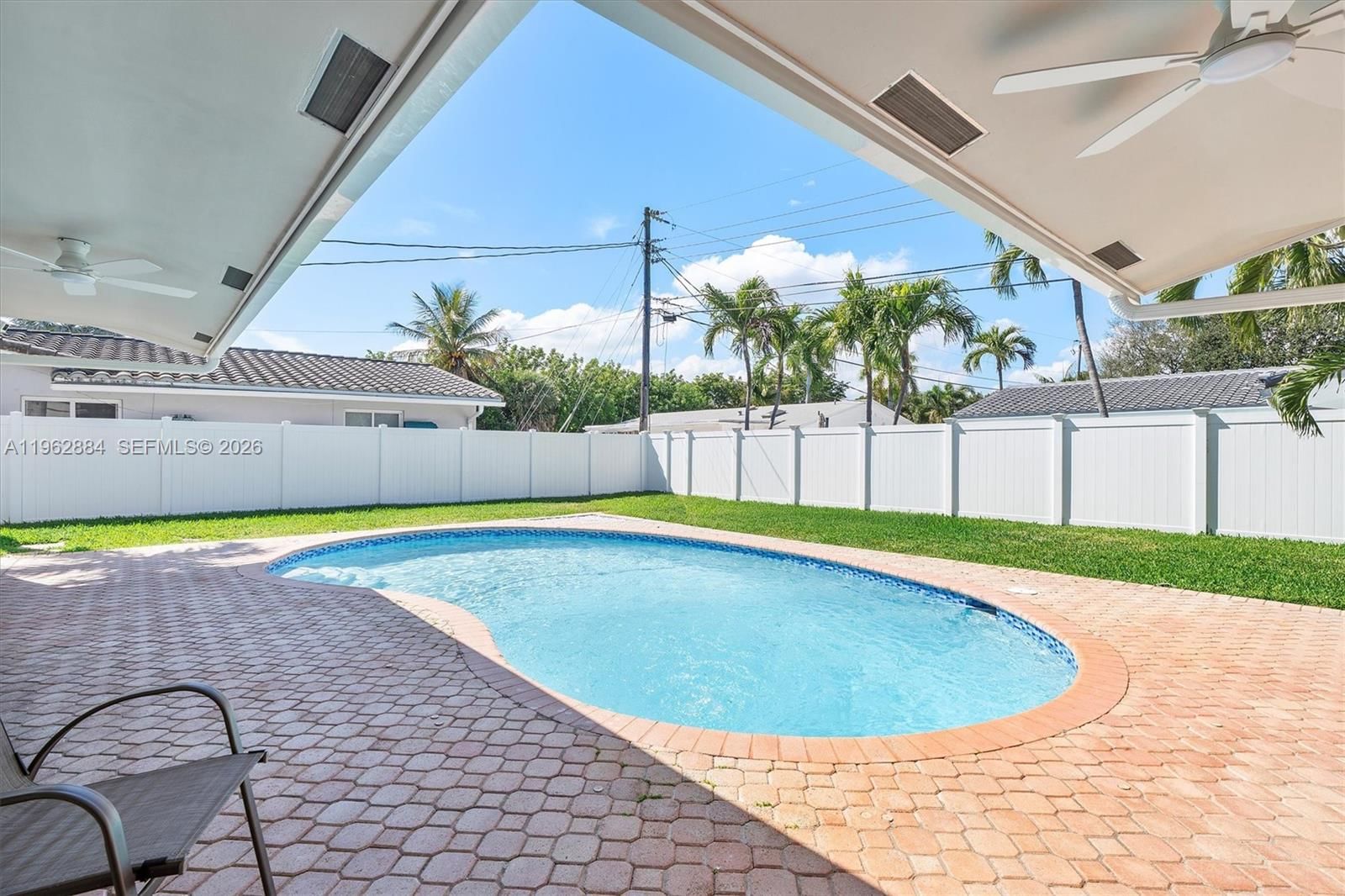 5711 NE 20th Ter - 57