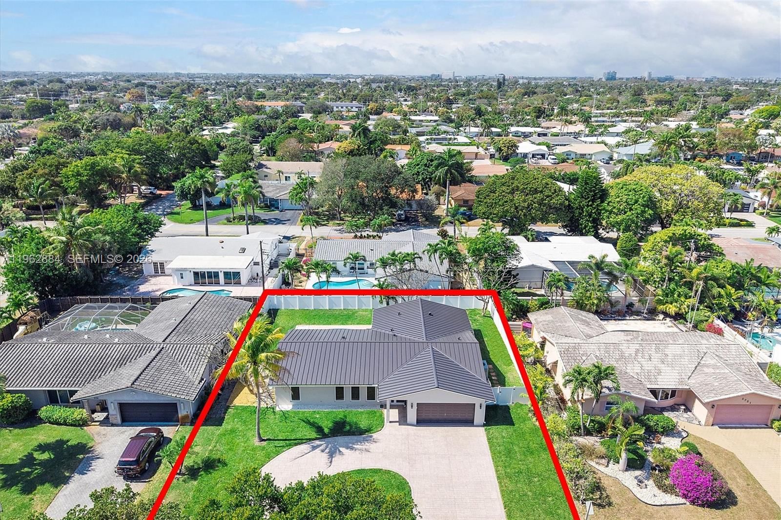 5711 NE 20th Ter - 65