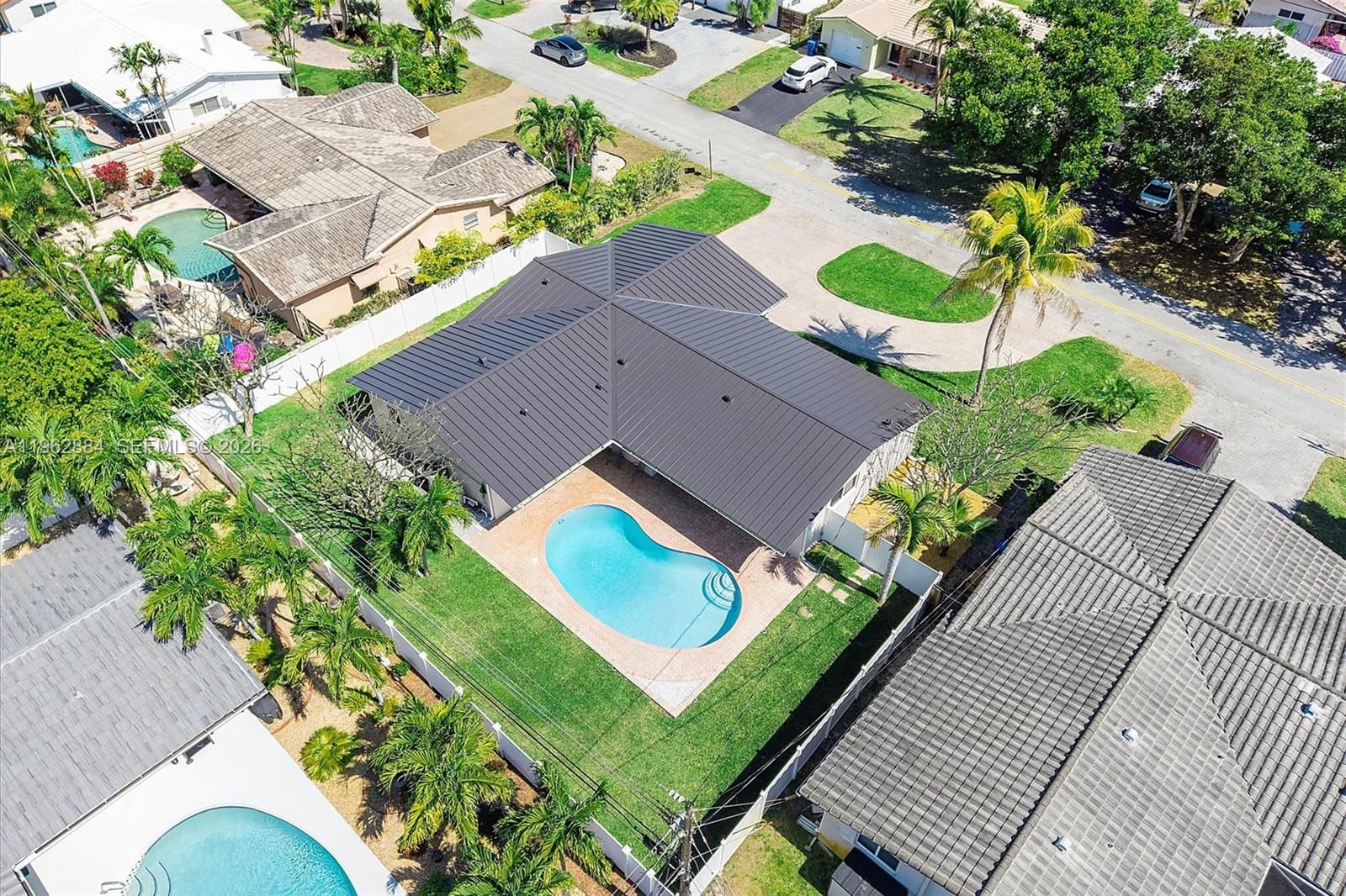 5711 NE 20th Ter - 71