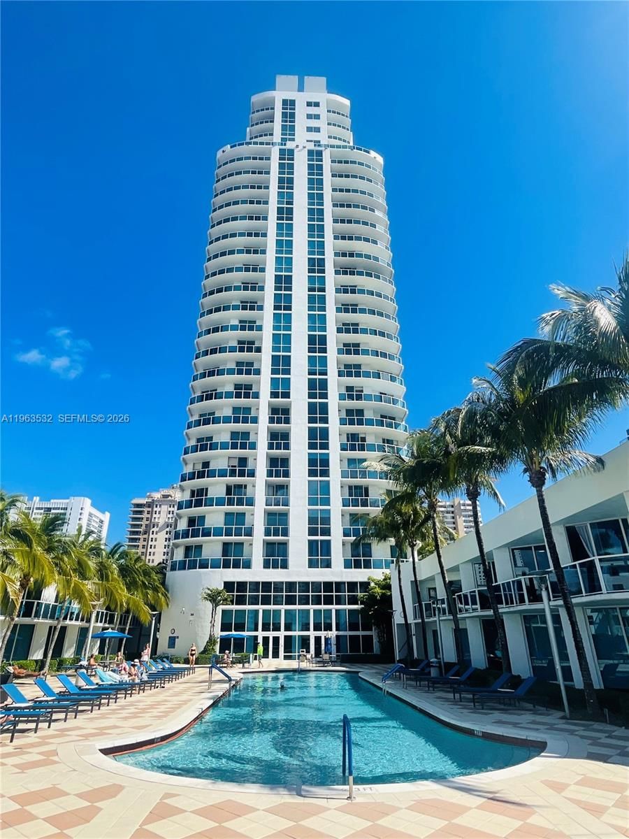 1945 S Ocean Dr, Unit 1812 - 1