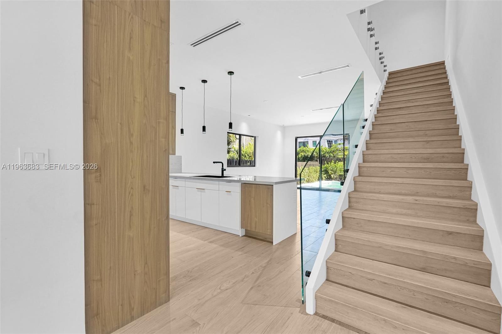 4715 N Miami Ave - 5