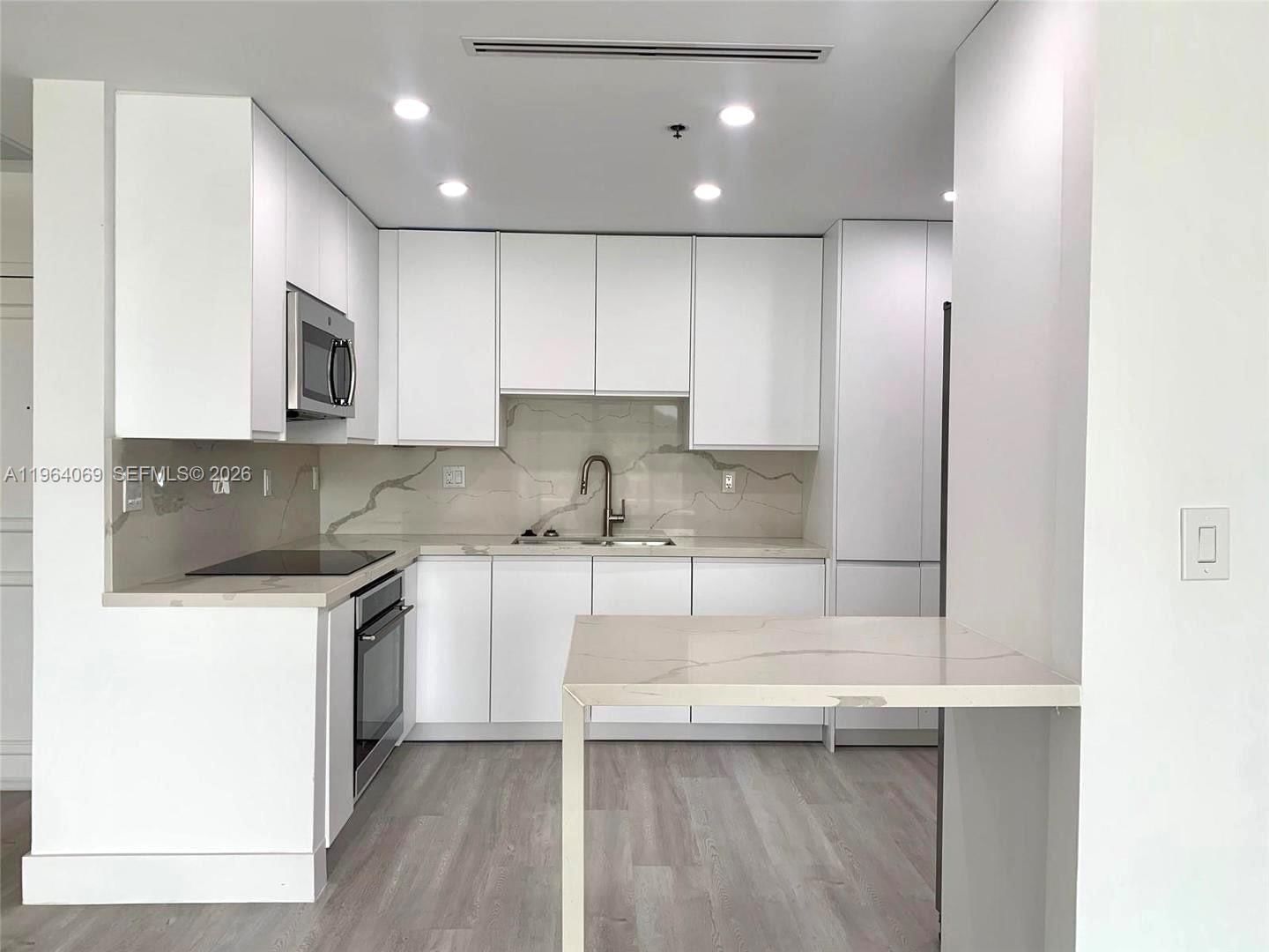 201 Crandon Blvd, Unit 306 - 1