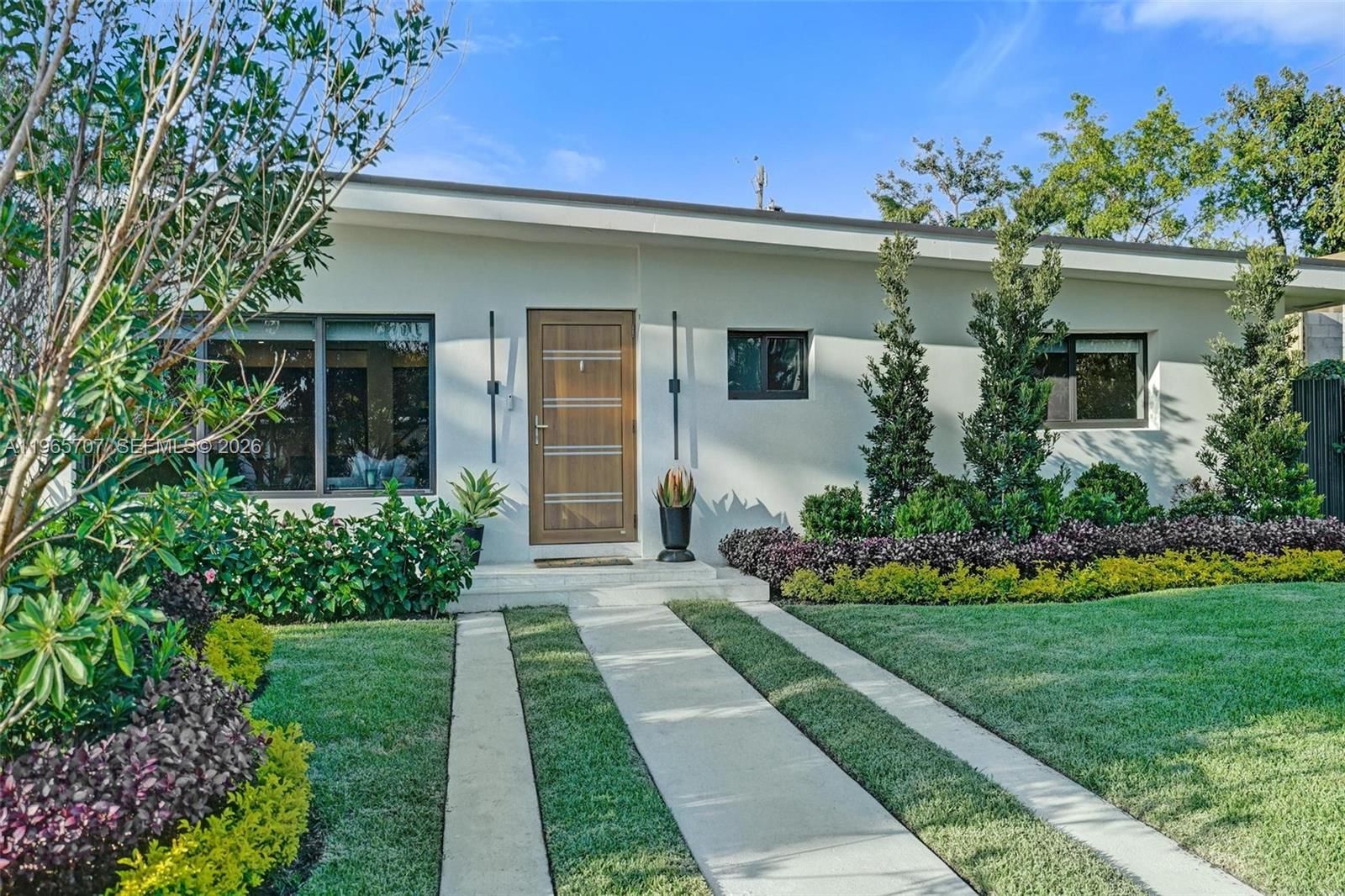 1941 NE 186TH DR - 1