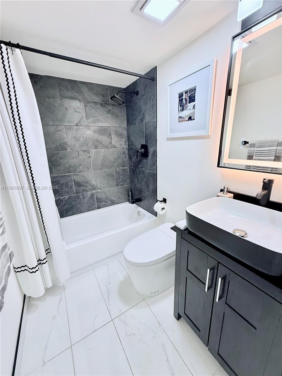 6000 NE 22ND WAY, Unit 5C - 19