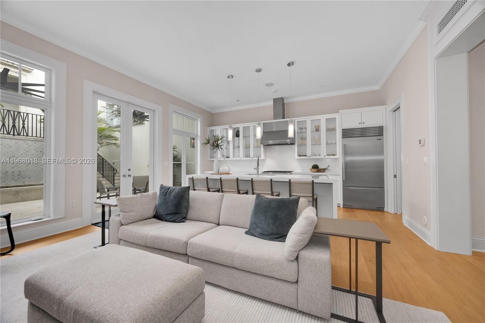 639 ALMERIA AVE - 13