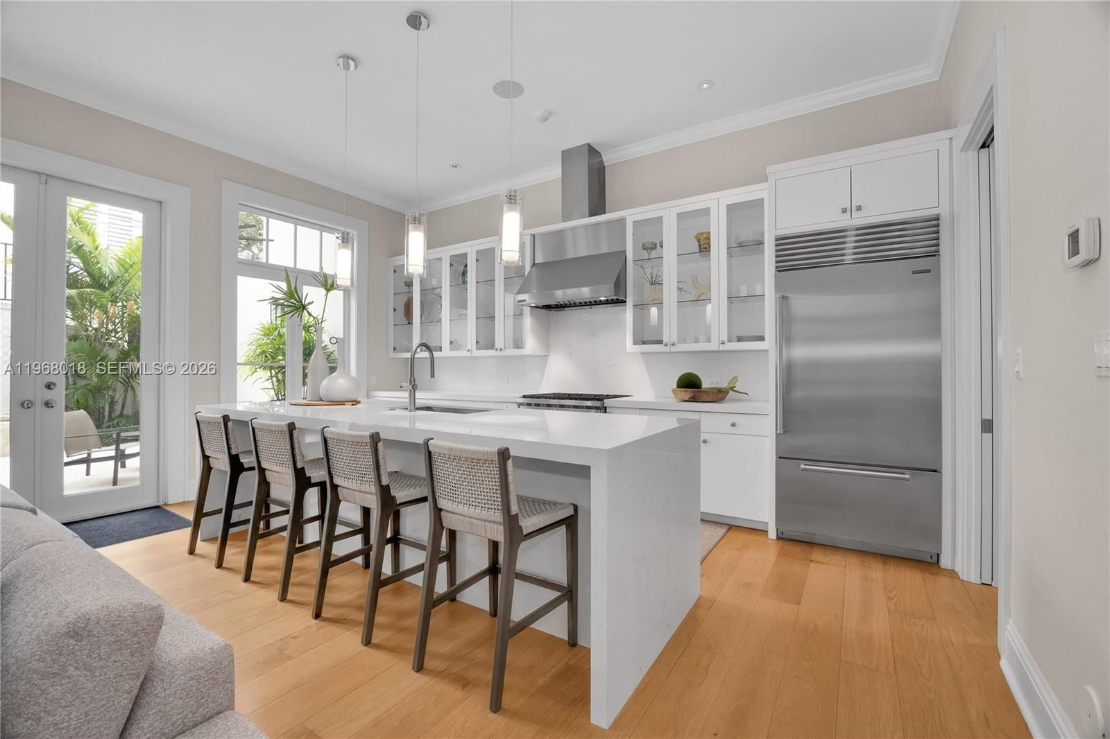 639 ALMERIA AVE - 14