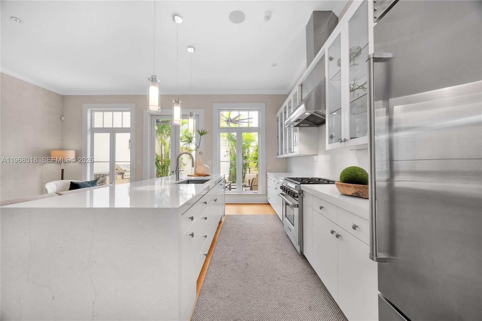 639 ALMERIA AVE - 17