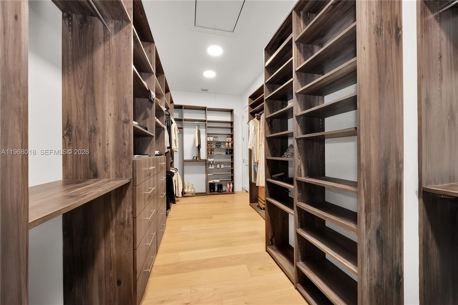 639 ALMERIA AVE - 28