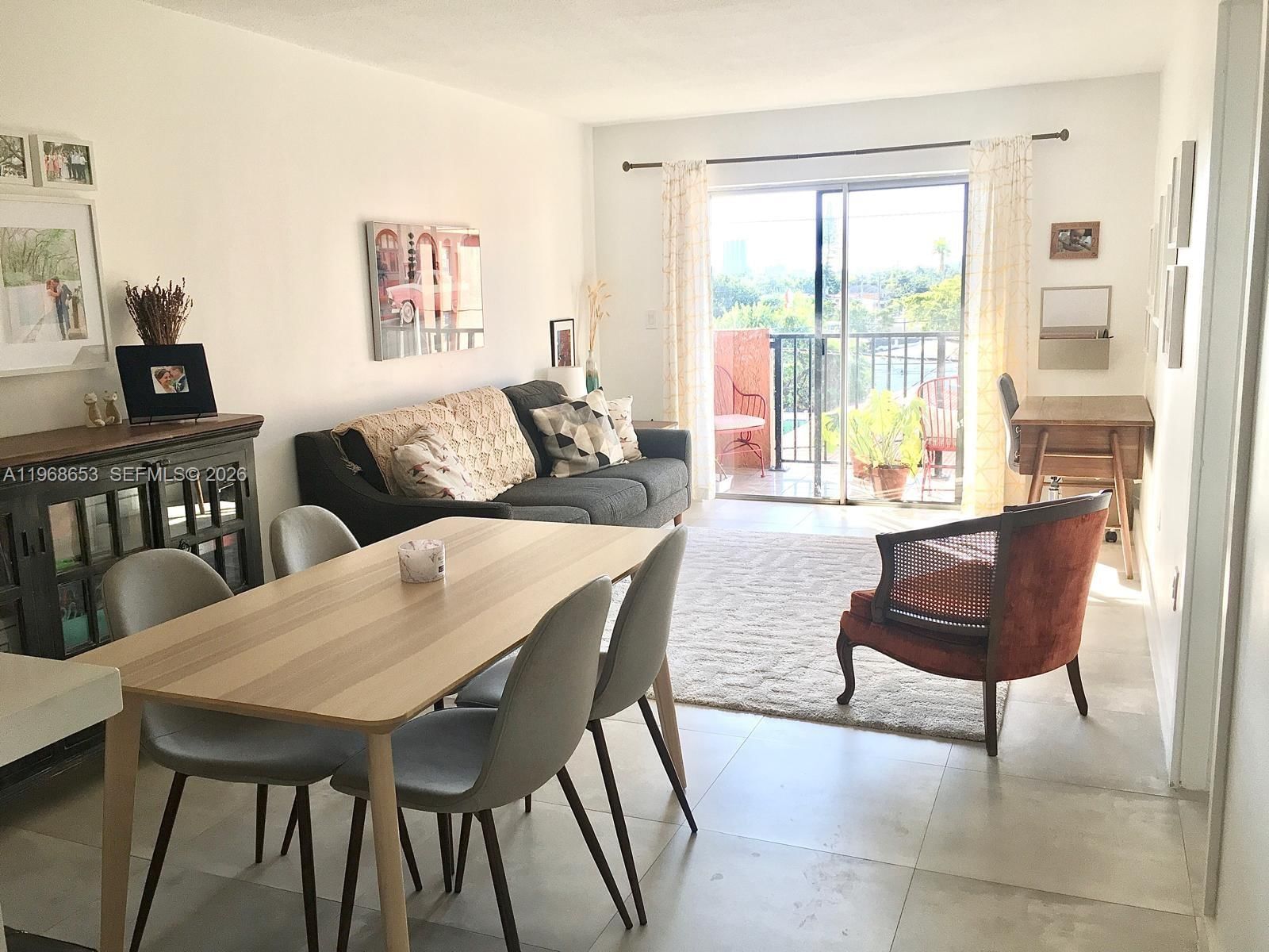 677 SW 9TH AVE, Unit 406 - 1