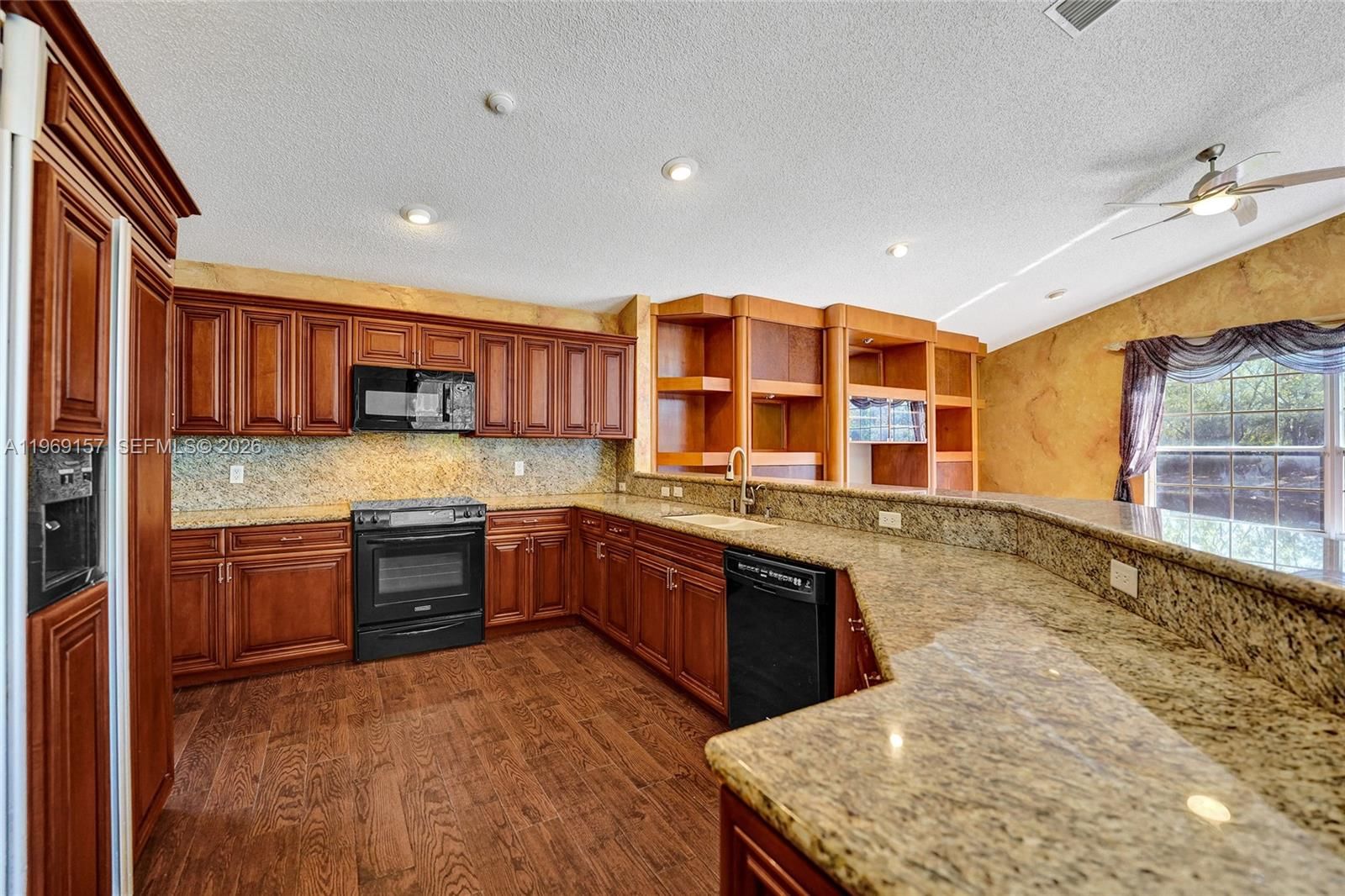 3280 Huntington - 20