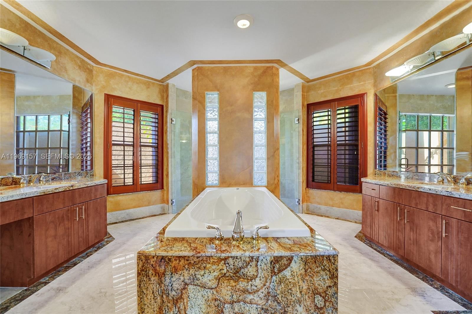 3280 Huntington - 27