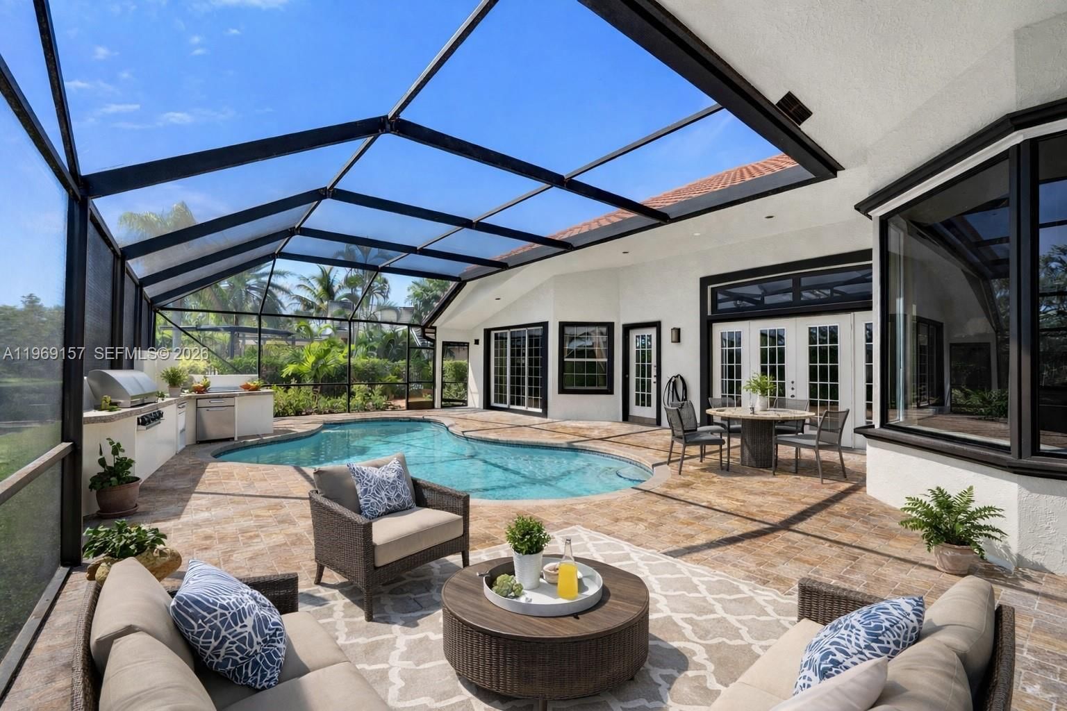 3280 Huntington - 31