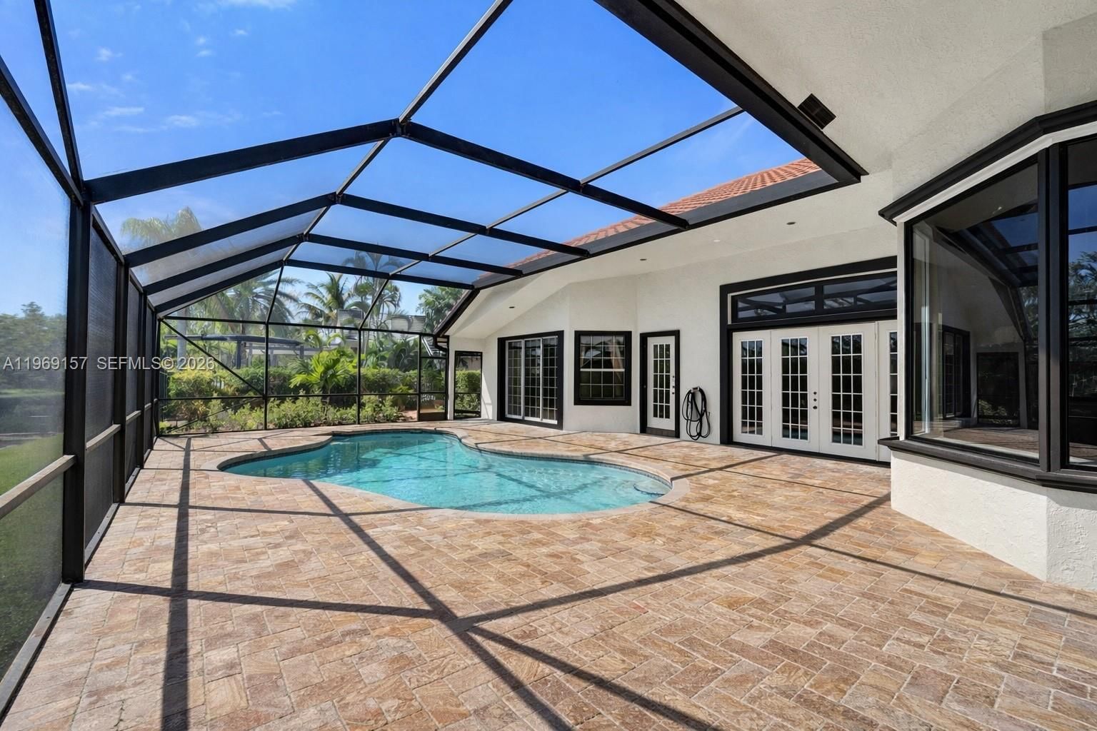 3280 Huntington - 48