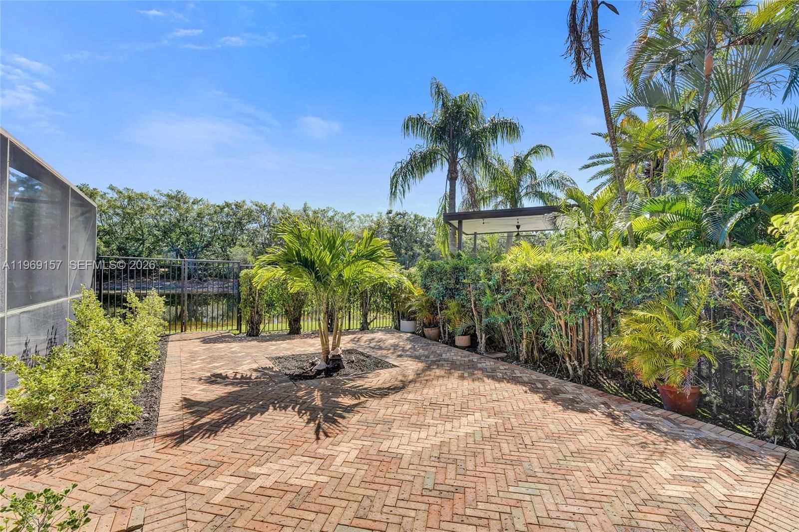 3280 Huntington - 50