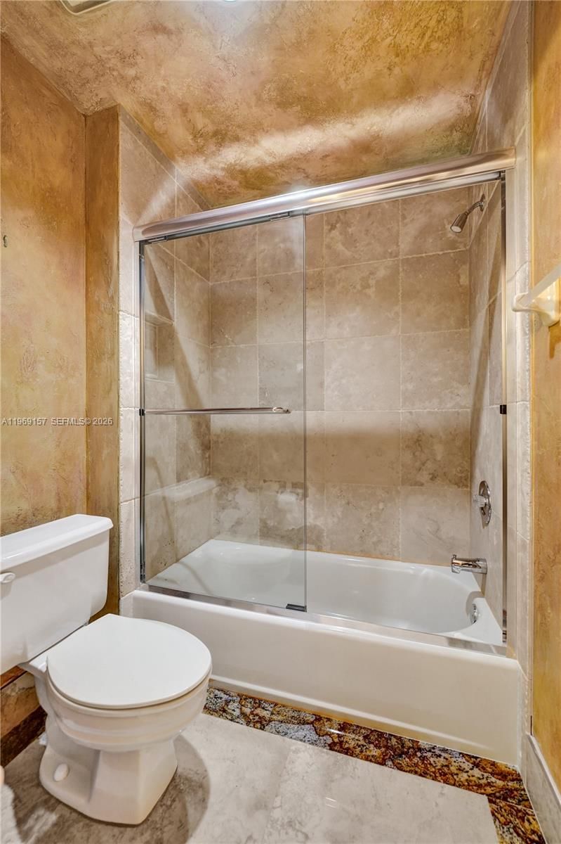 3280 Huntington - 58