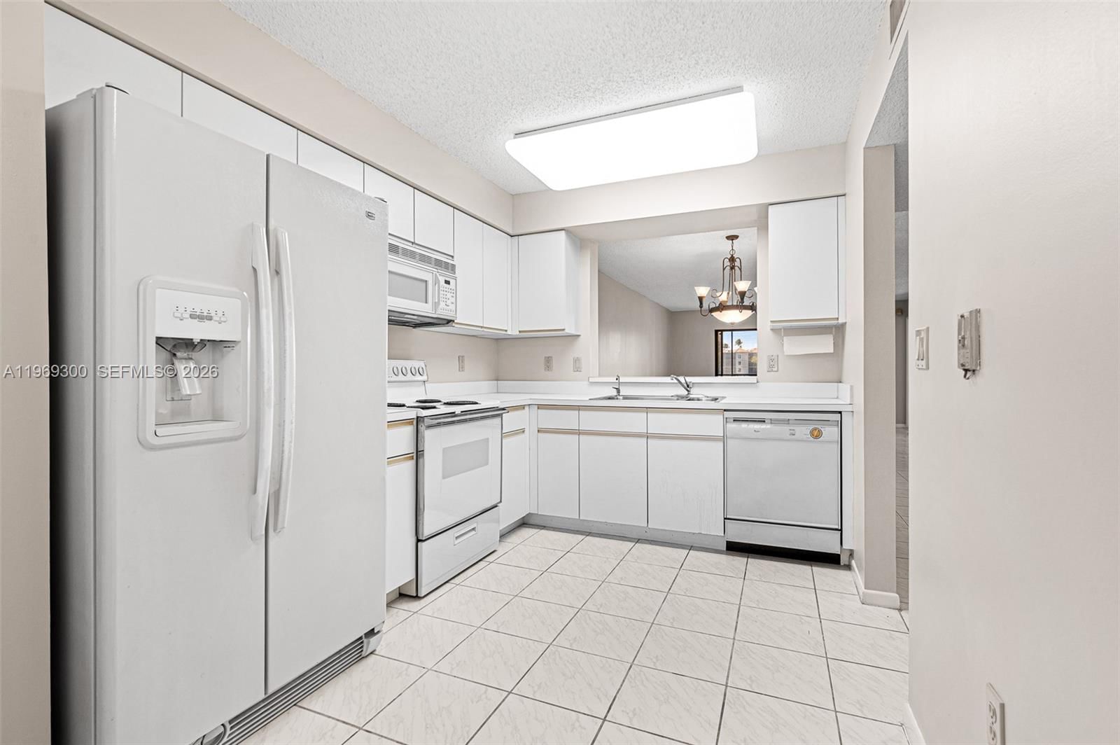 6093 Pointe Regal Cir, Unit 210 - 11