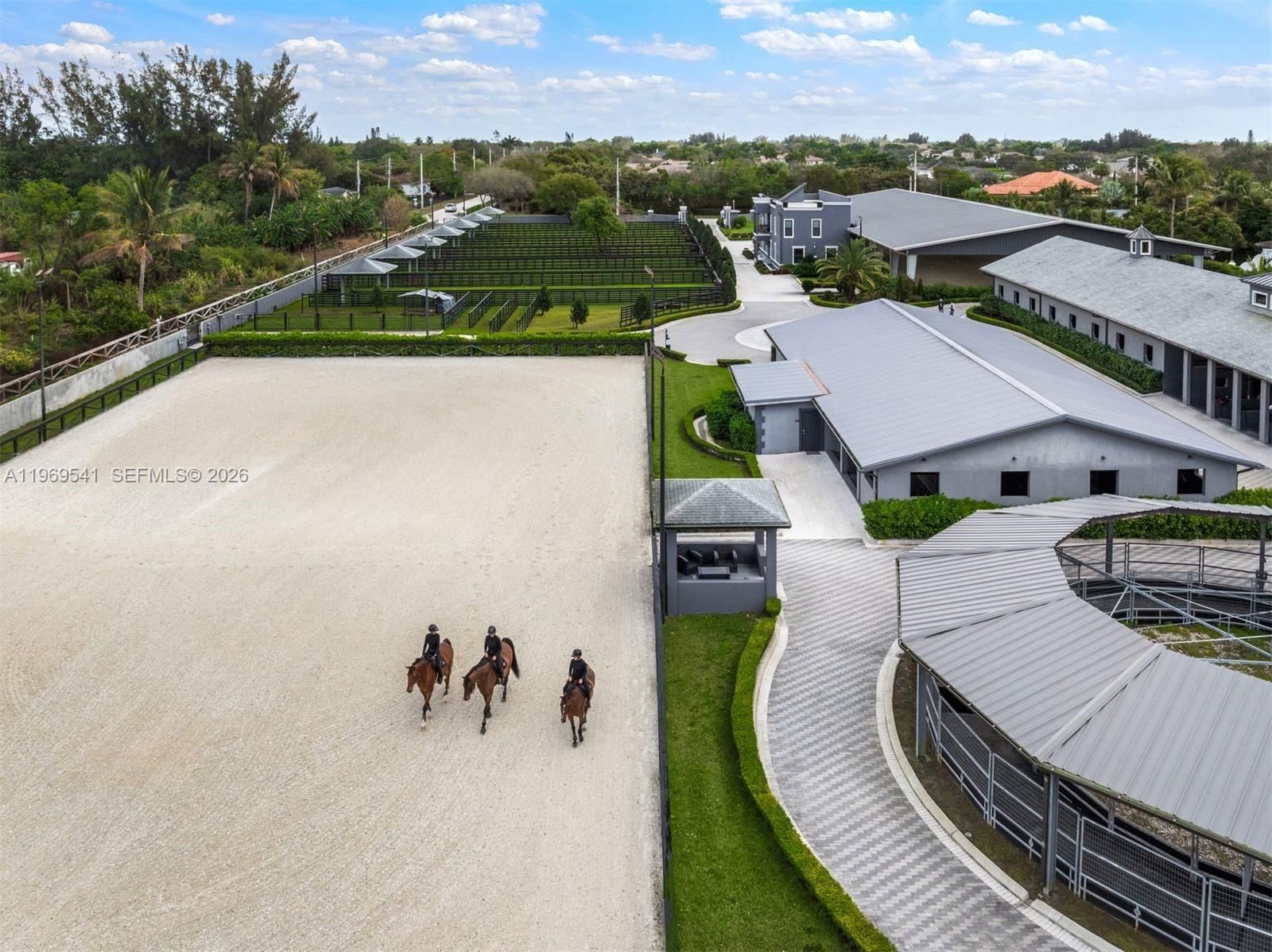 2625 SW 148th Ave - 25