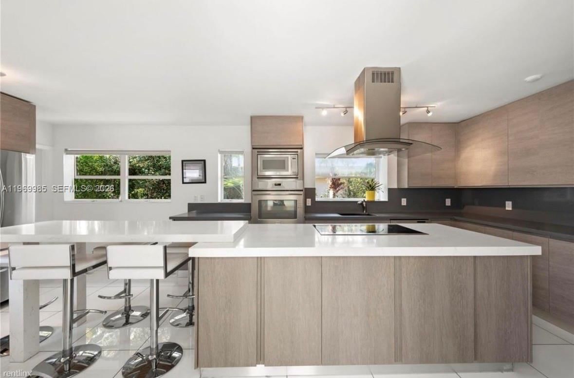 1025 BELLE MEADE ISLAND DR - 12