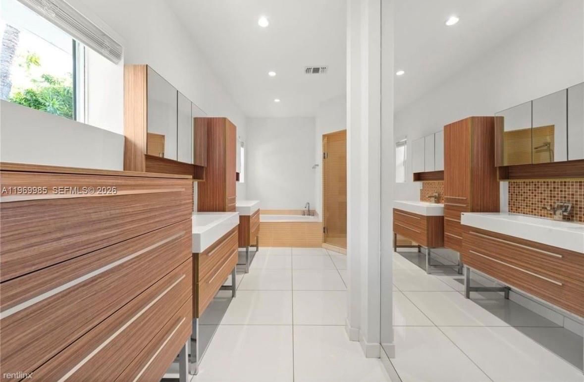 1025 BELLE MEADE ISLAND DR - 16