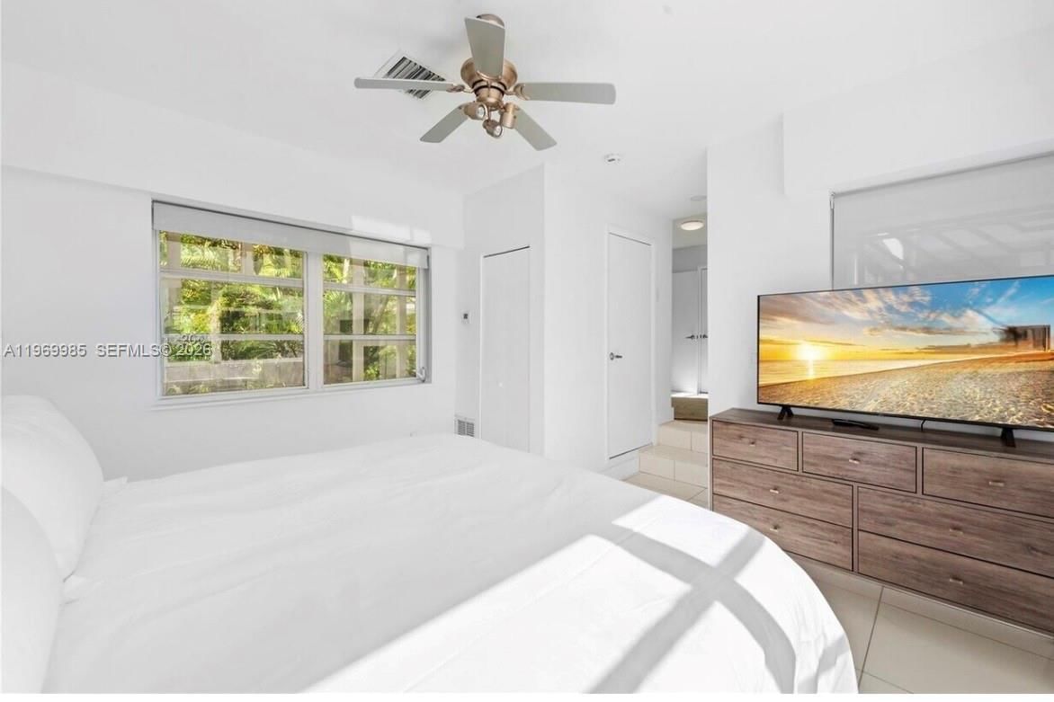 1025 BELLE MEADE ISLAND DR - 17