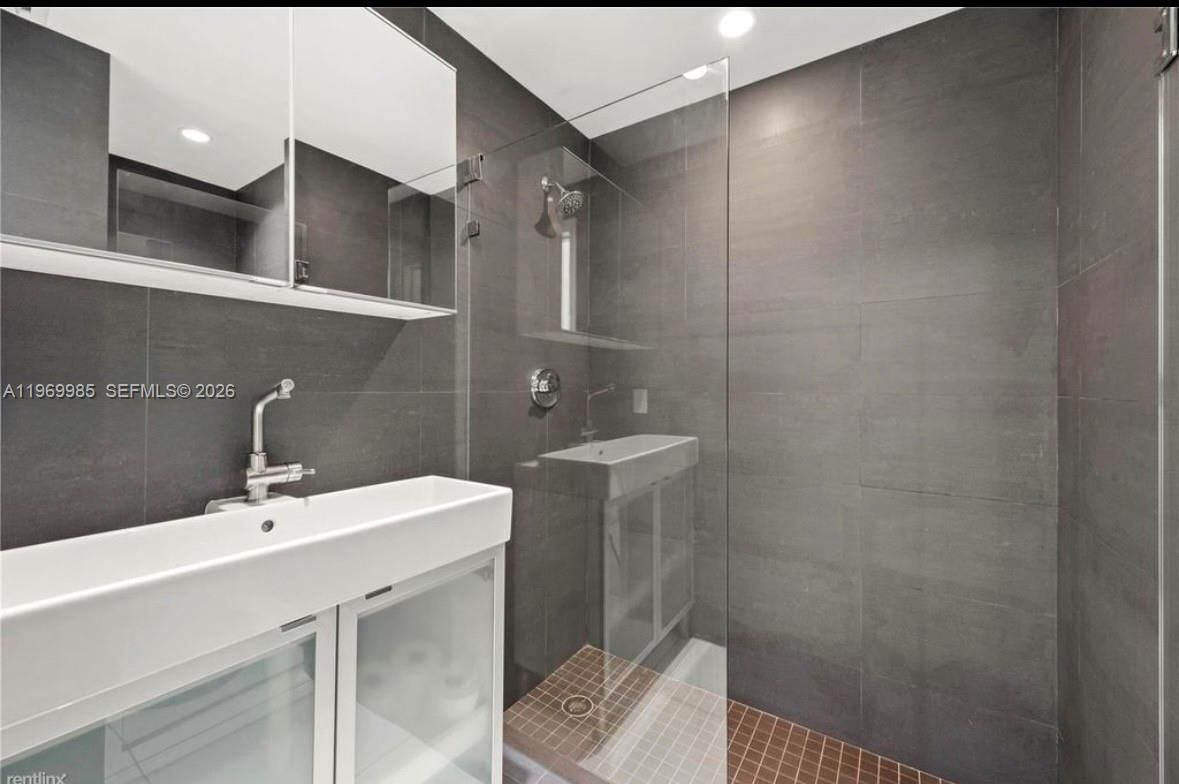 1025 BELLE MEADE ISLAND DR - 21