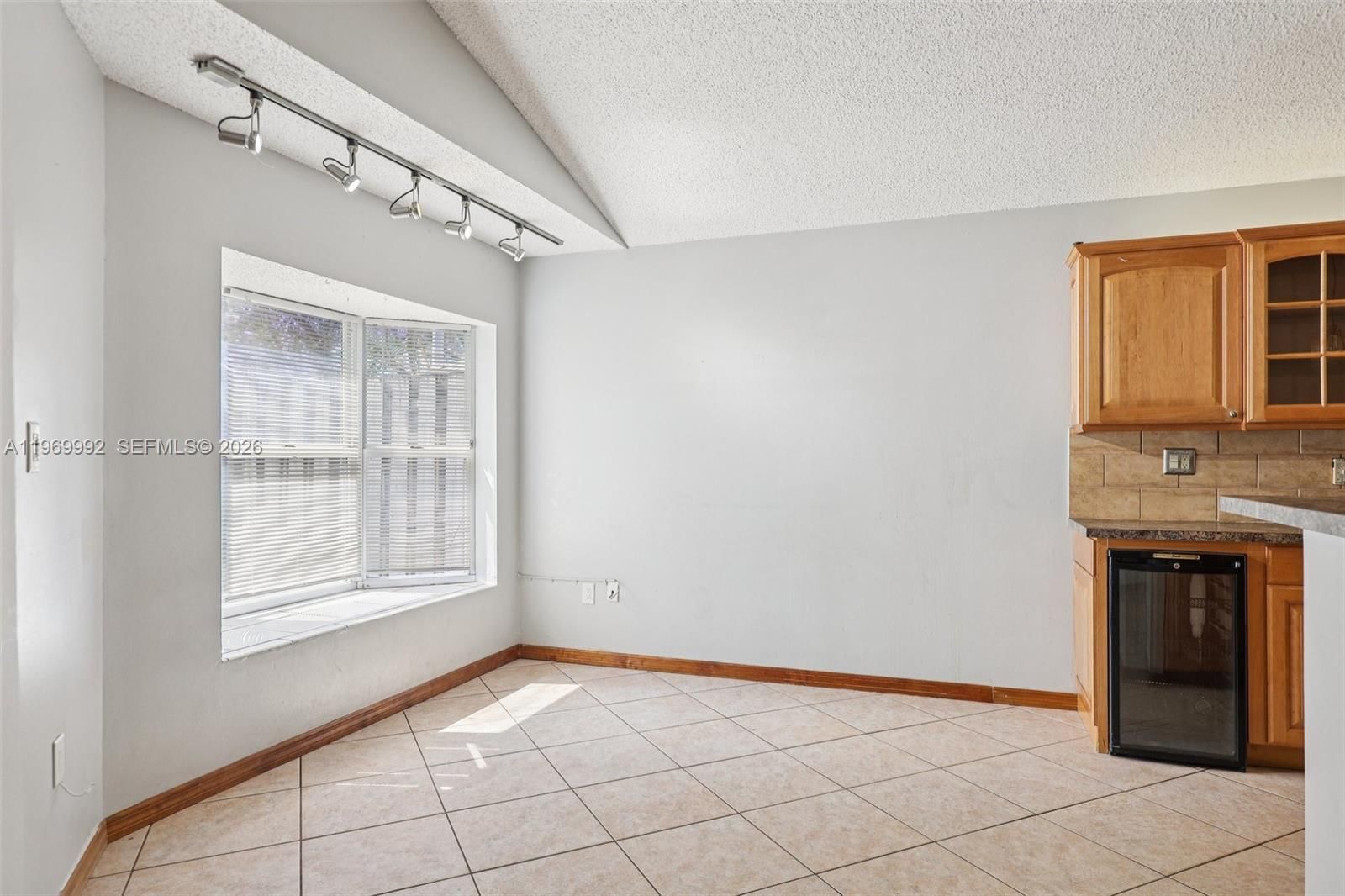 9700 SW 59TH ST - 12