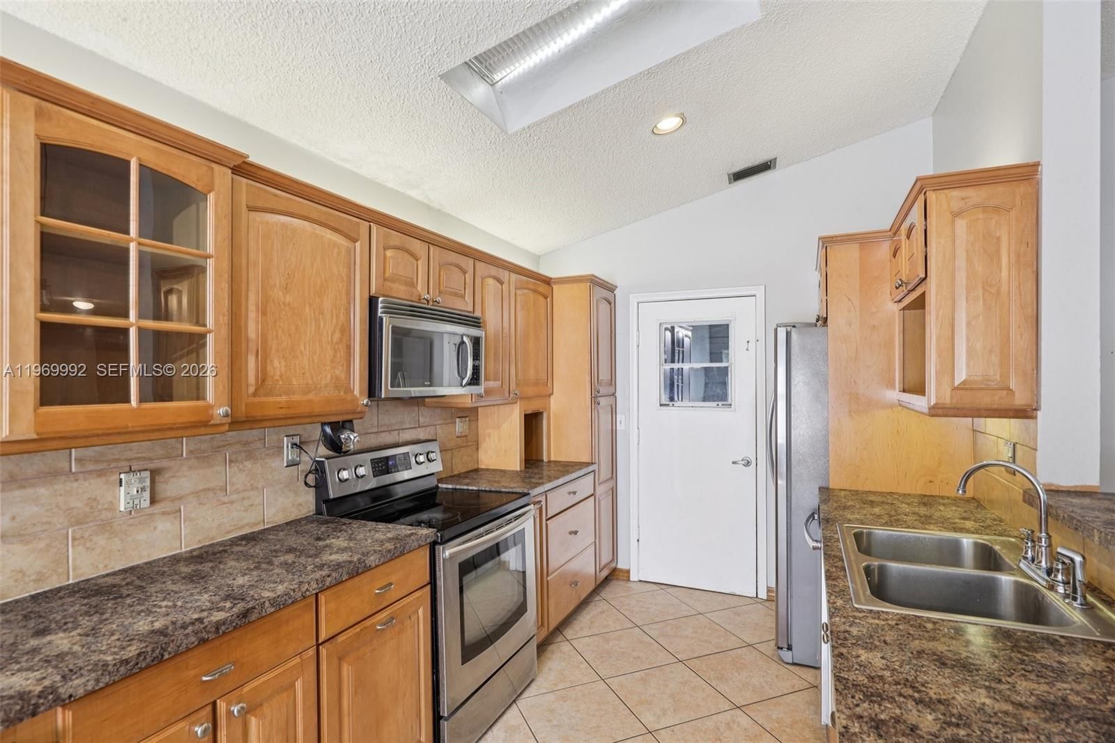 9700 SW 59TH ST - 16