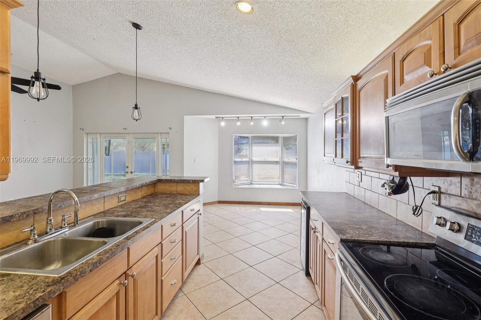 9700 SW 59TH ST - 17