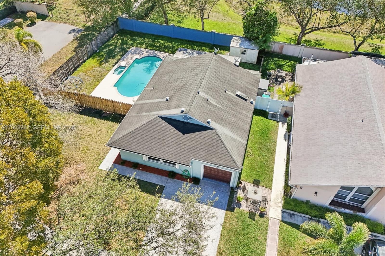 9700 SW 59TH ST - 44