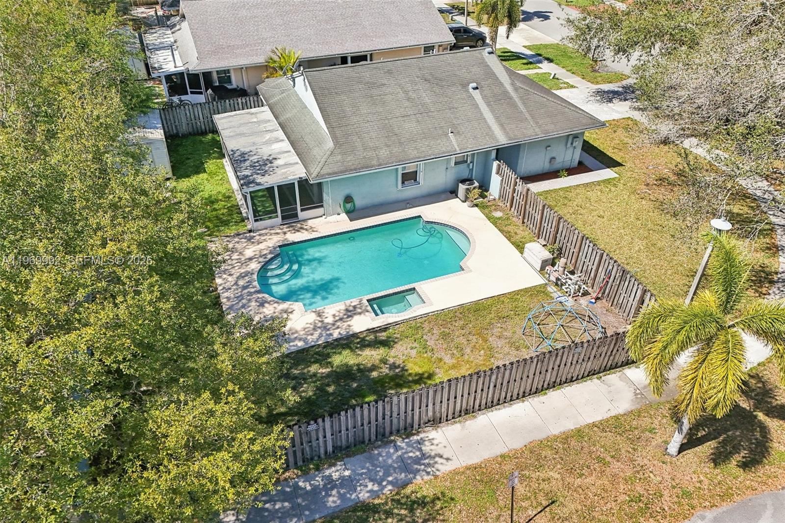 9700 SW 59TH ST - 51