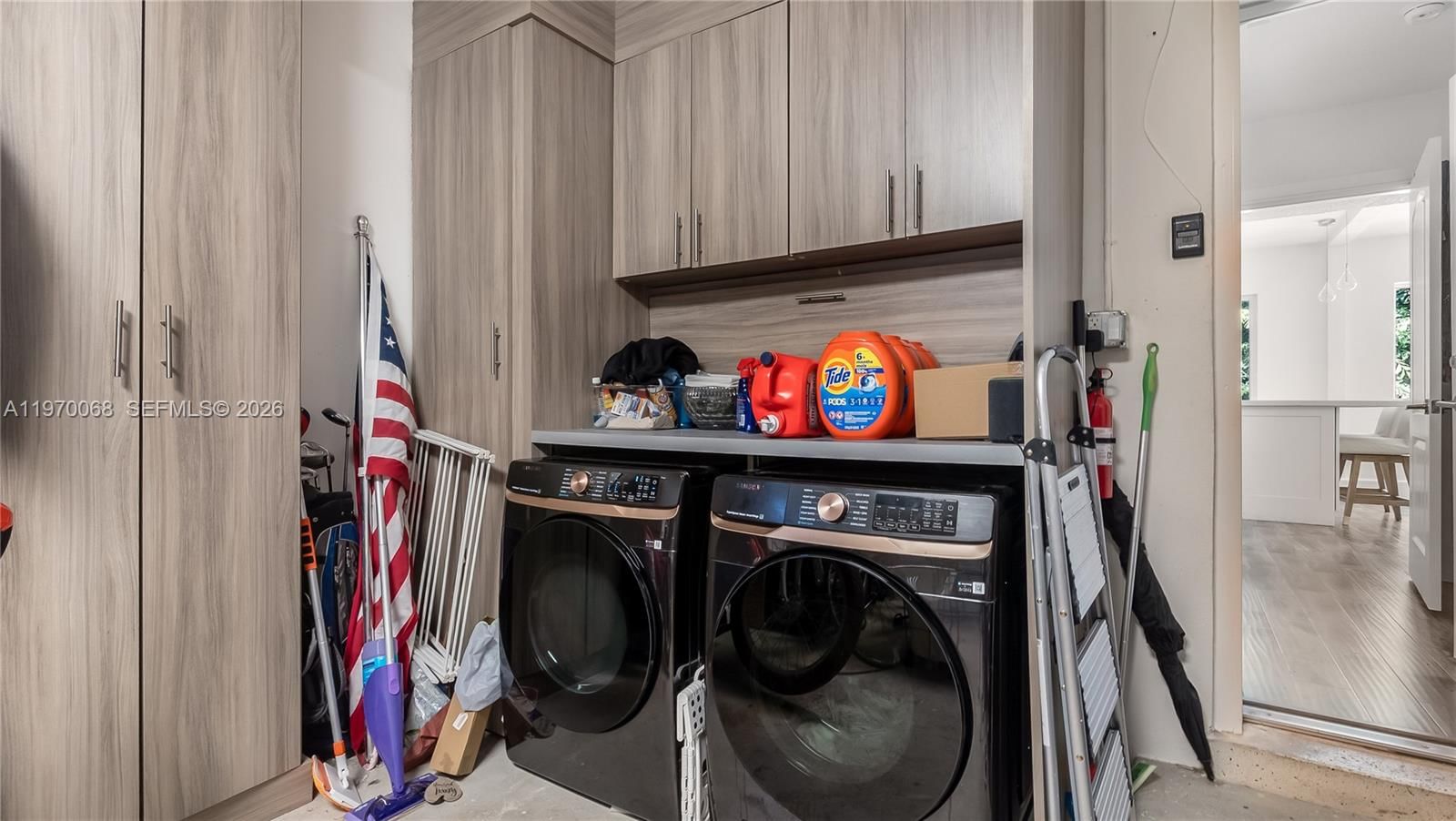 2037 WINDWARD DR - 49