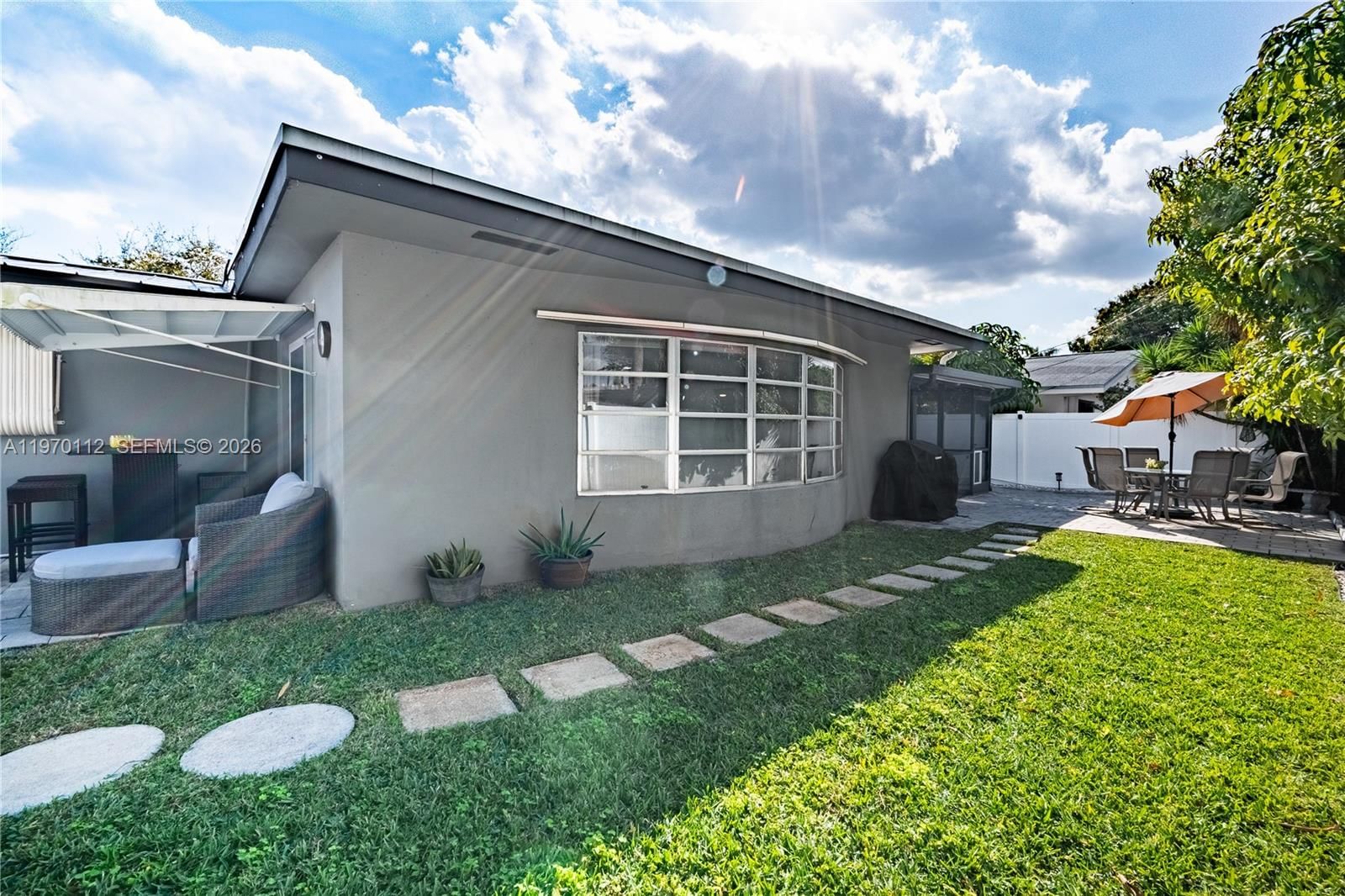 2121 NE 62nd St - 28