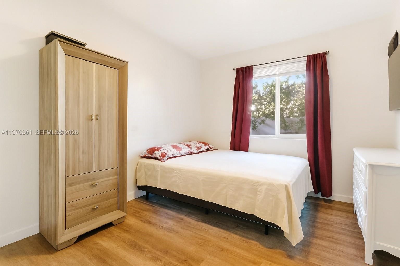 380 NW 133rd St - 23