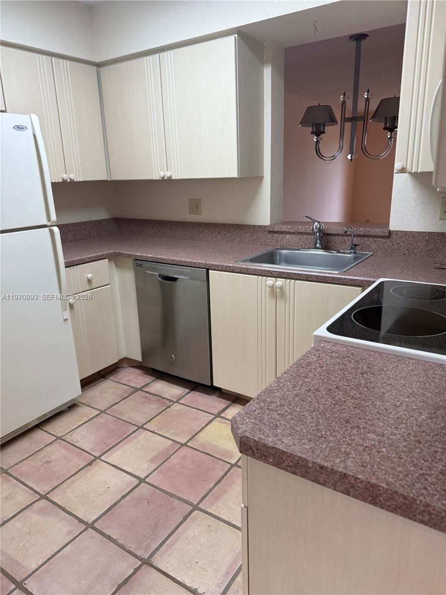 7321 AMBERLY LN, Unit 302 - 14