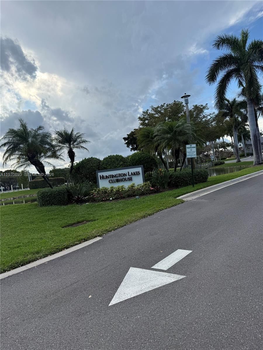 7321 AMBERLY LN, Unit 302 - 3