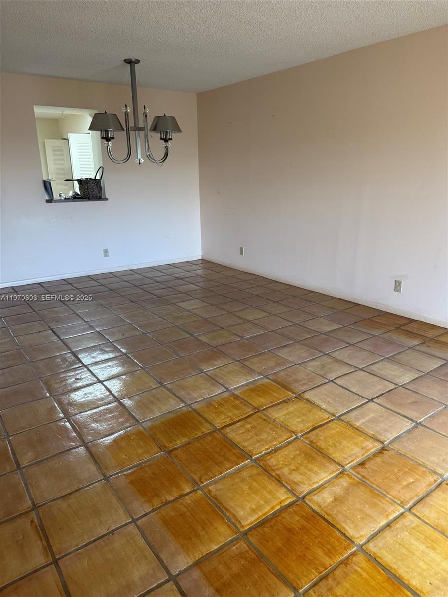 7321 AMBERLY LN, Unit 302 - 6