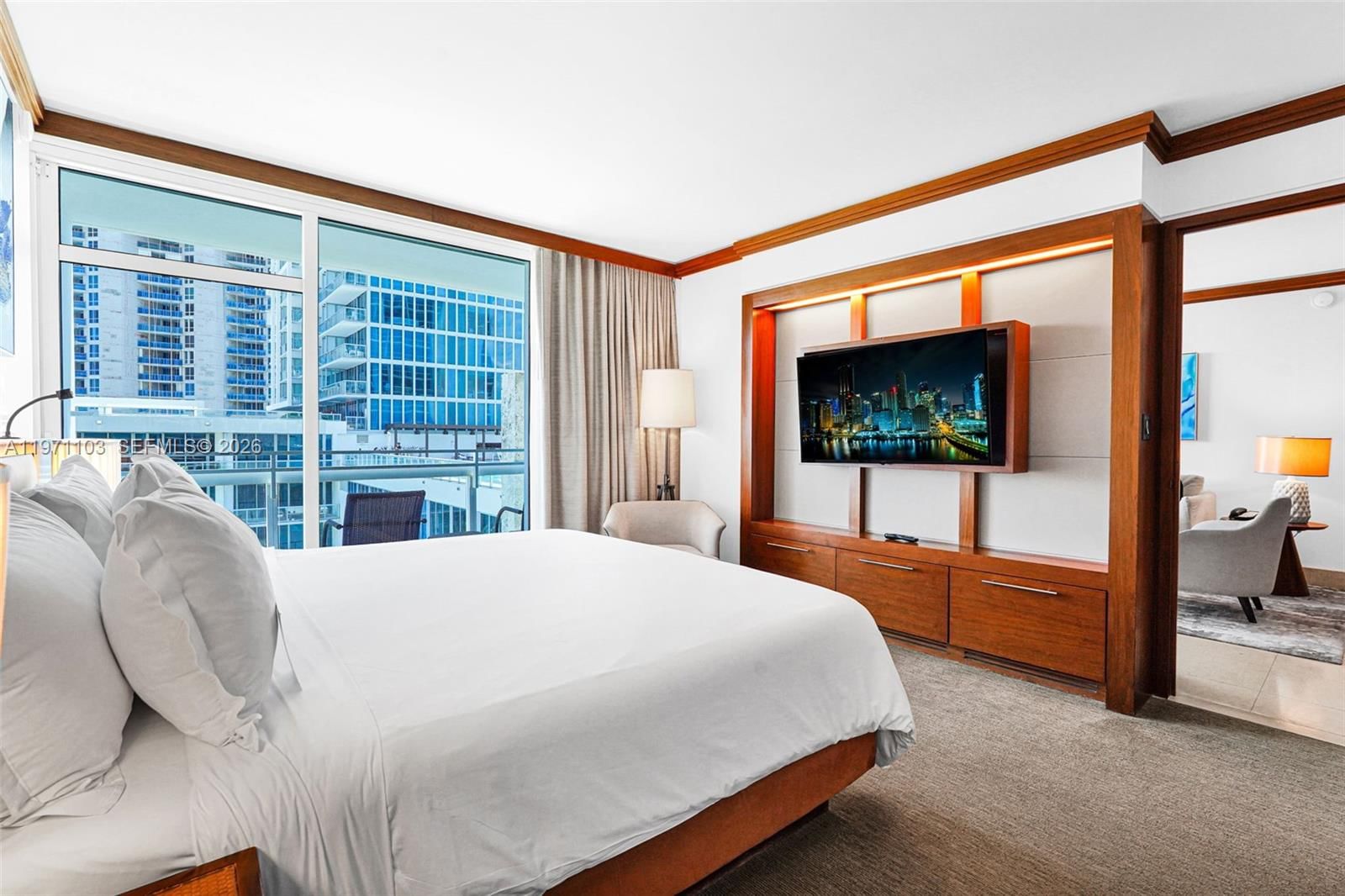 6801 COLLINS AVE, Unit 611 - 17