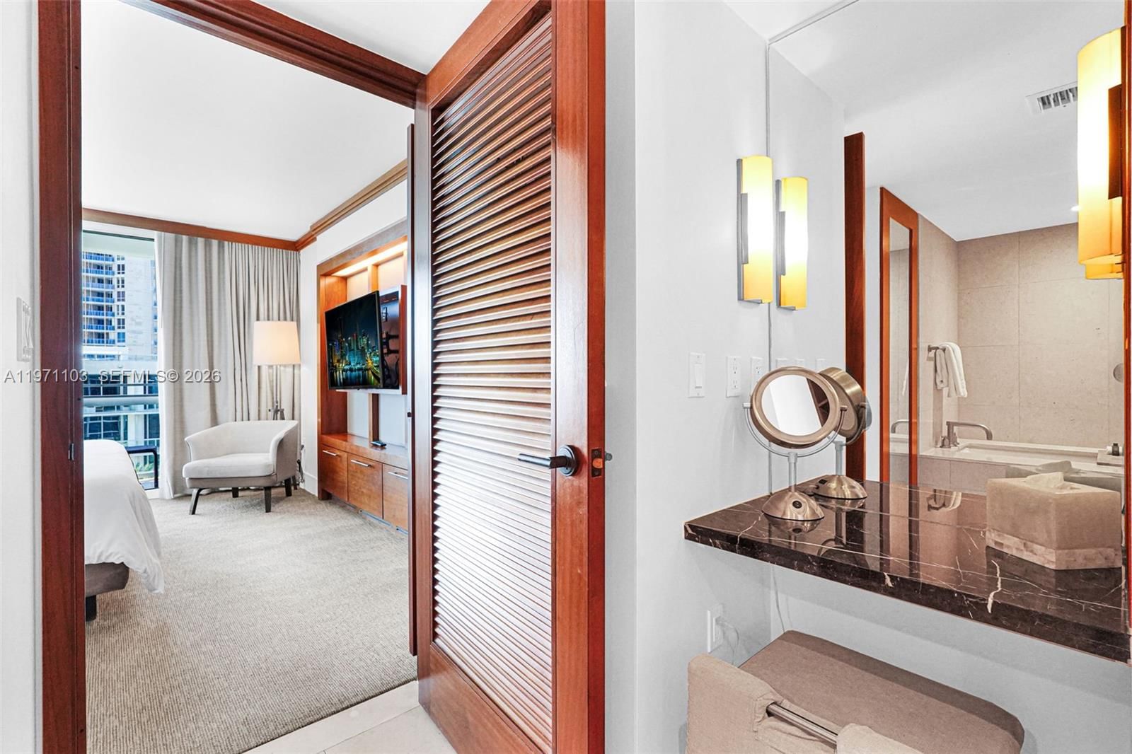 6801 COLLINS AVE, Unit 611 - 18