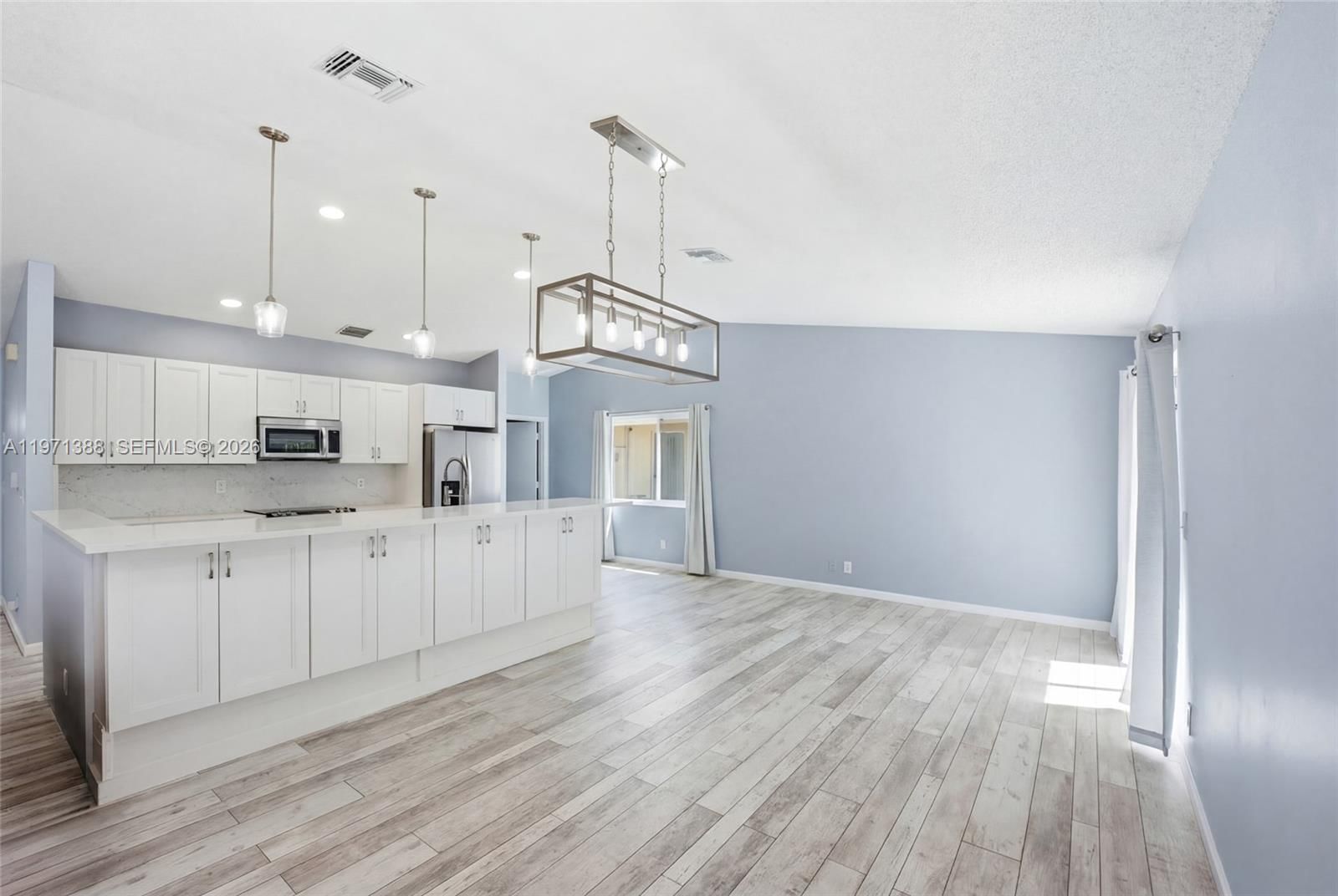 3810 NW 58th St - 11