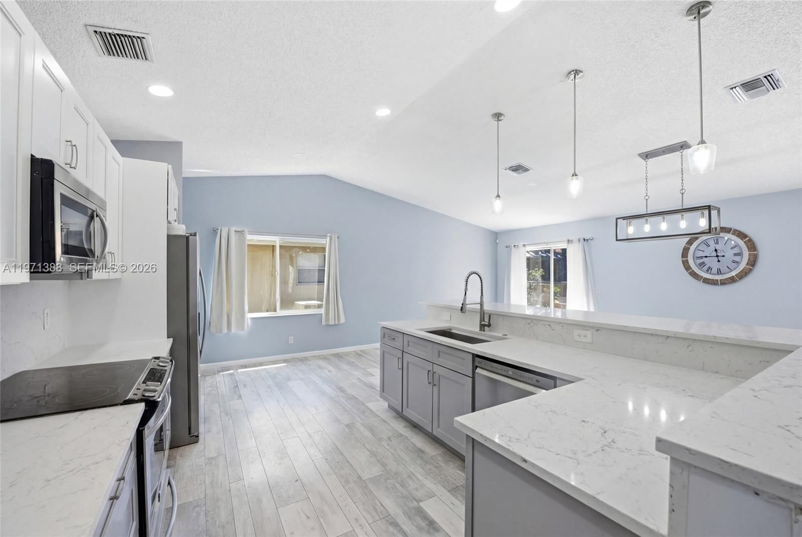 3810 NW 58th St - 14