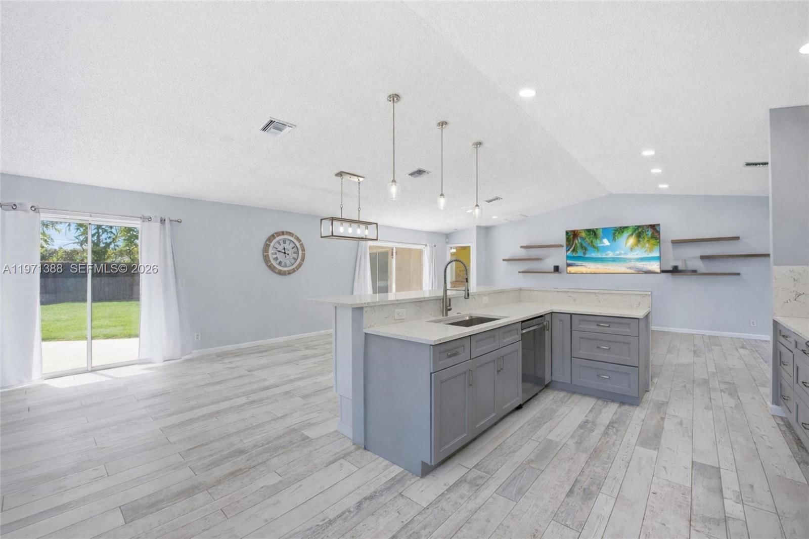 3810 NW 58th St - 15