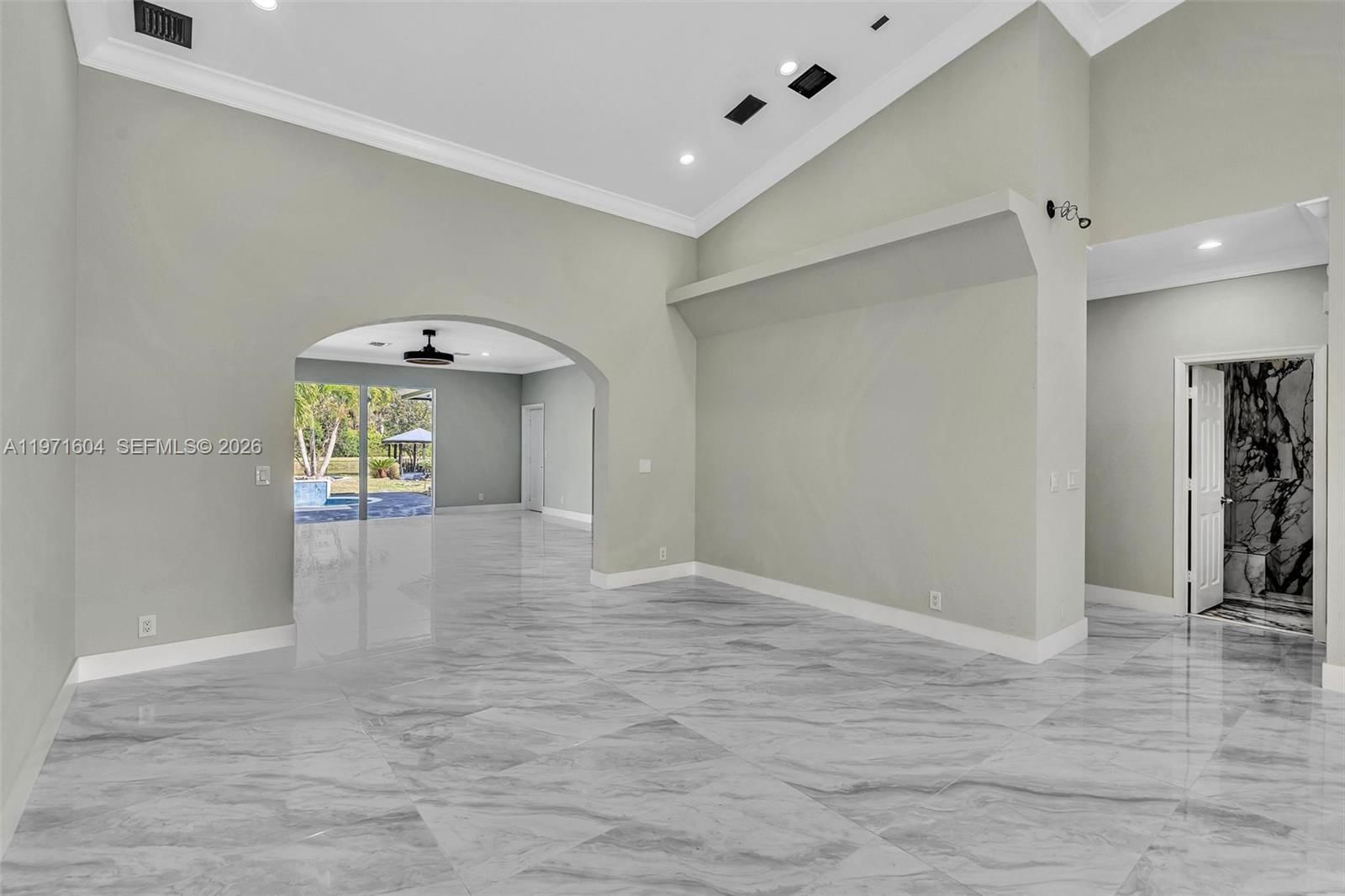 12555 SW 34th Pl - 19