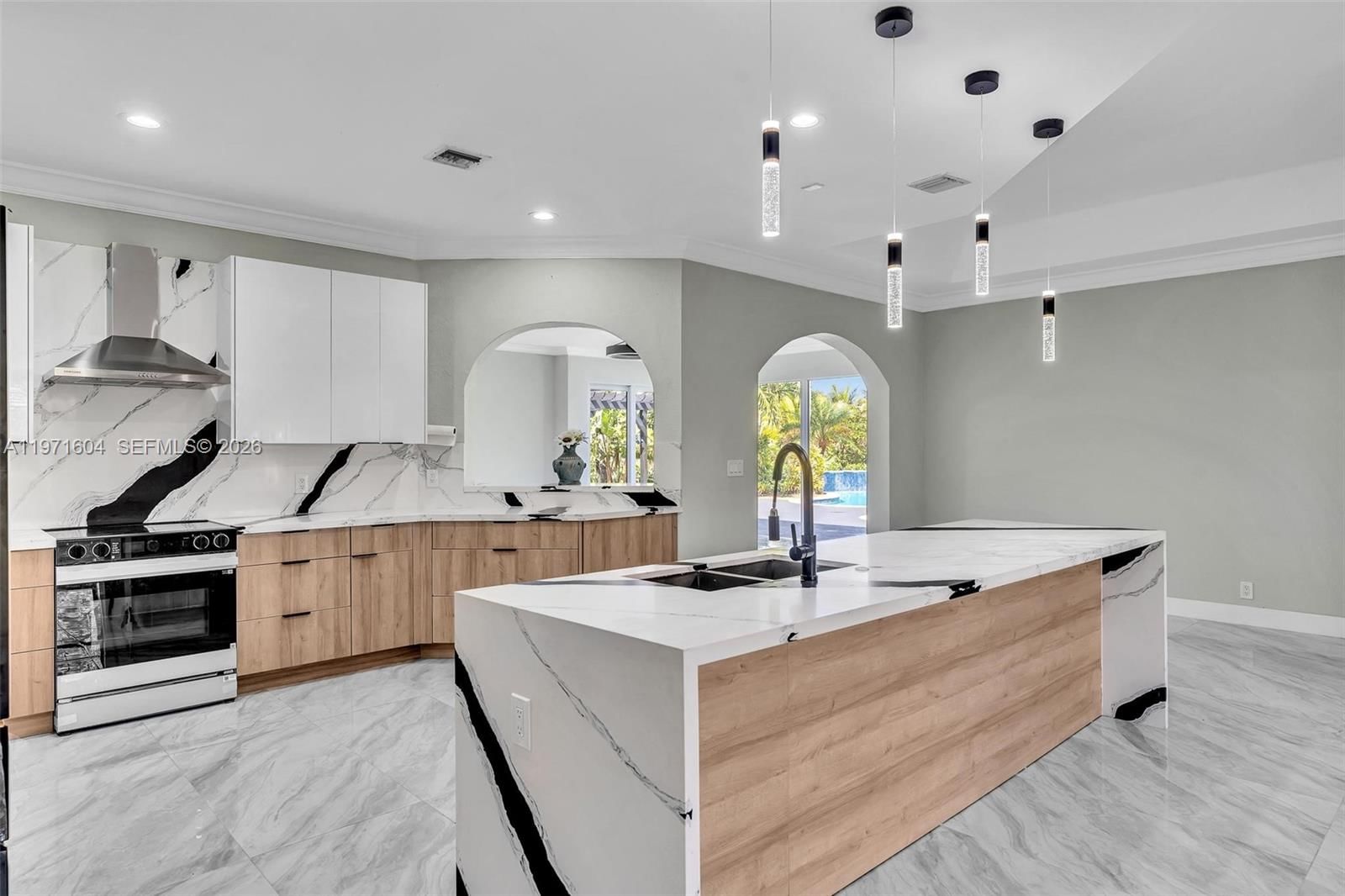 12555 SW 34th Pl - 21