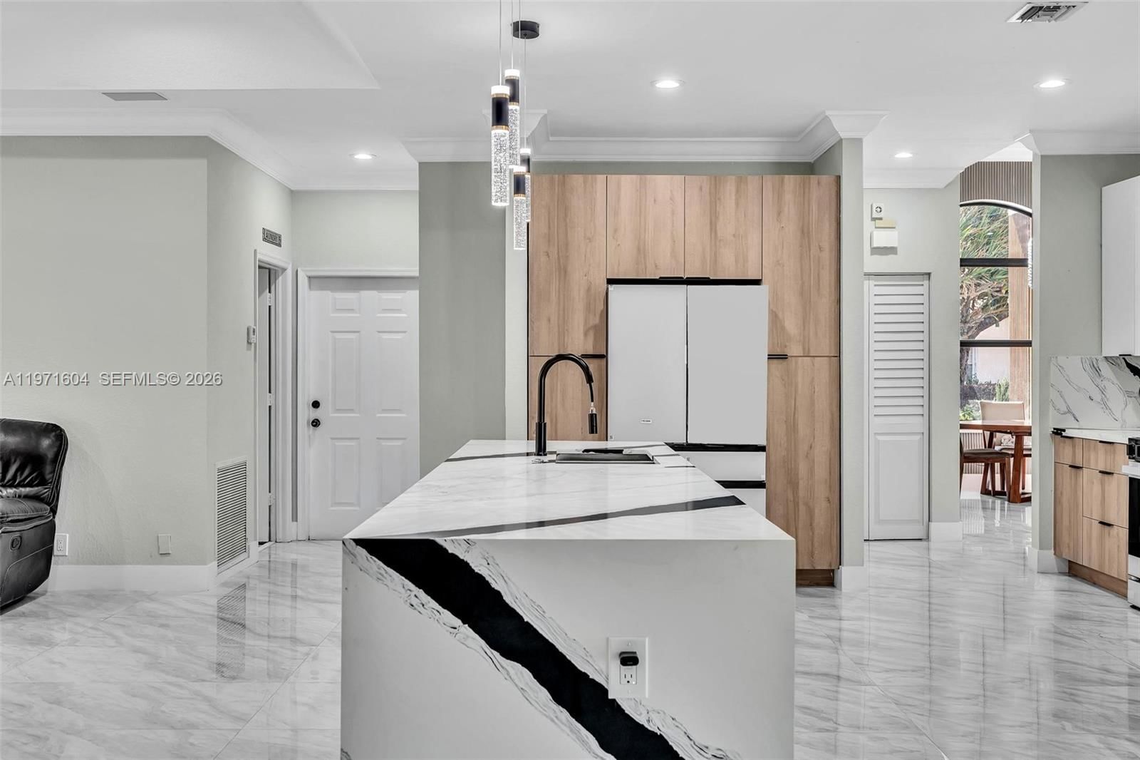 12555 SW 34th Pl - 25