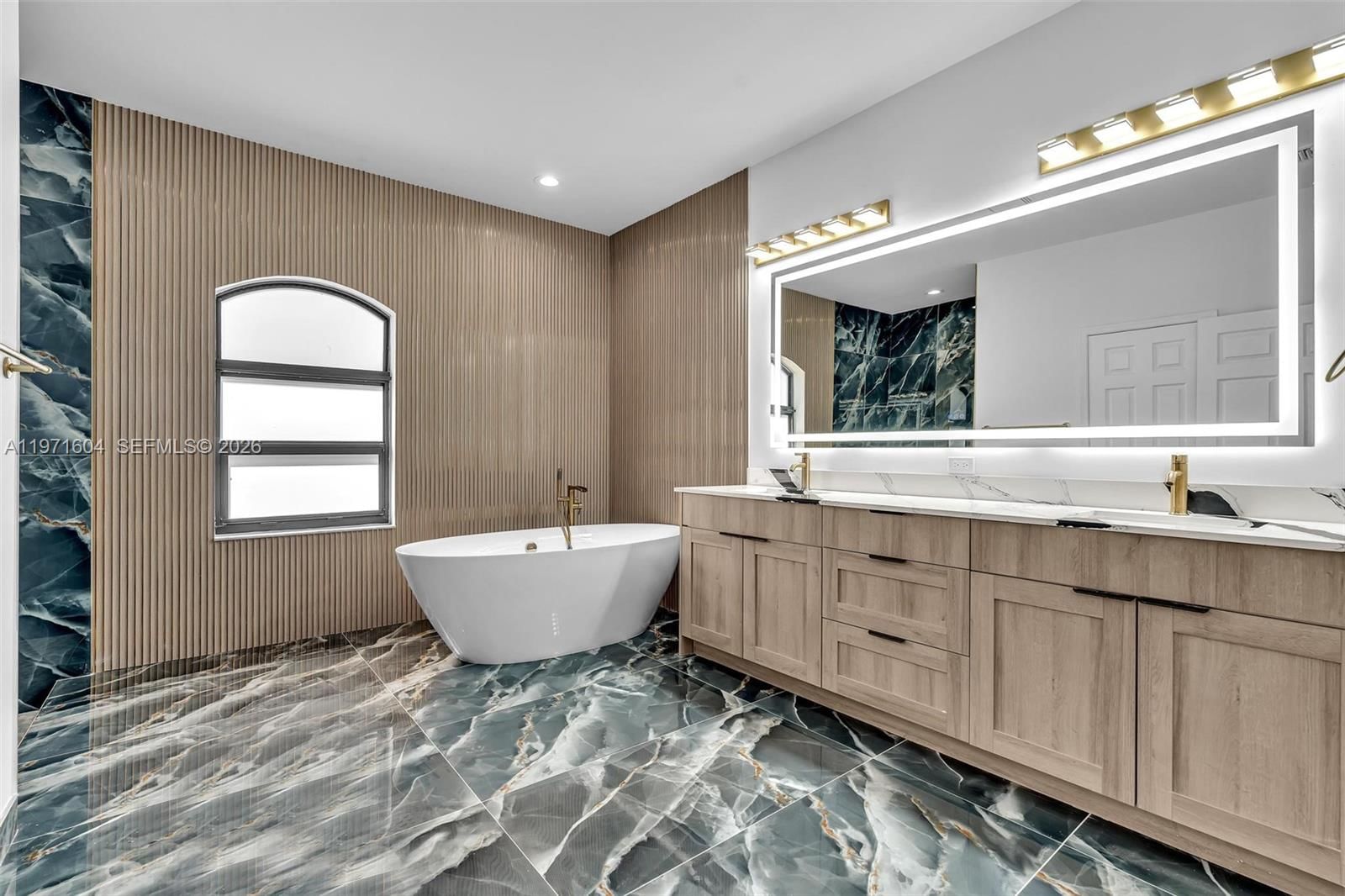 12555 SW 34th Pl - 42