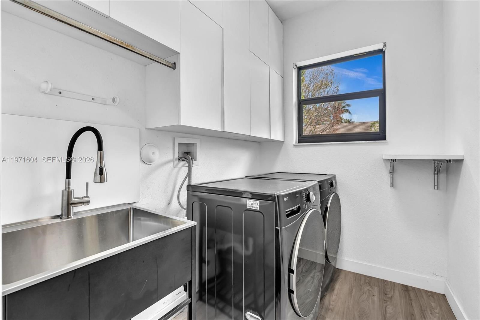 12555 SW 34th Pl - 56