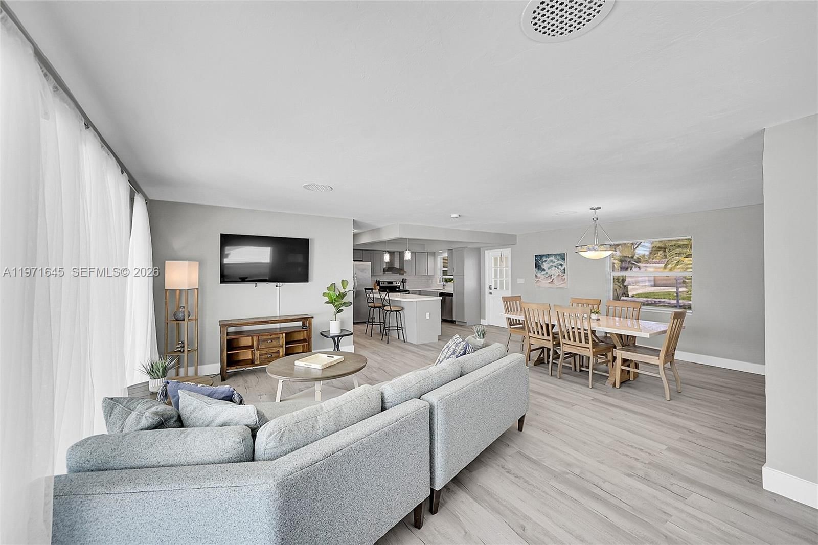 1950 NE 55th Ct - 12