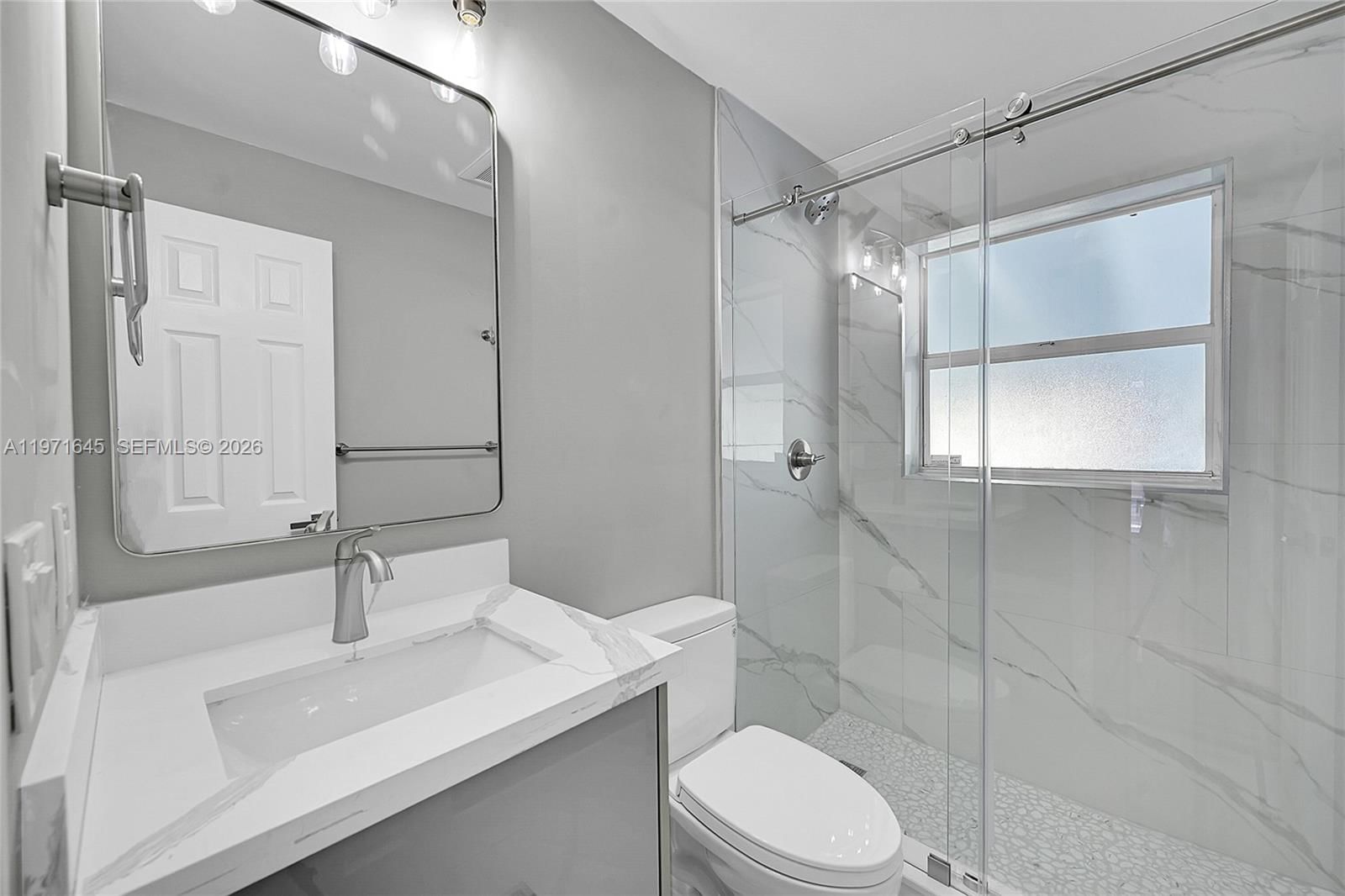 1950 NE 55th Ct - 14