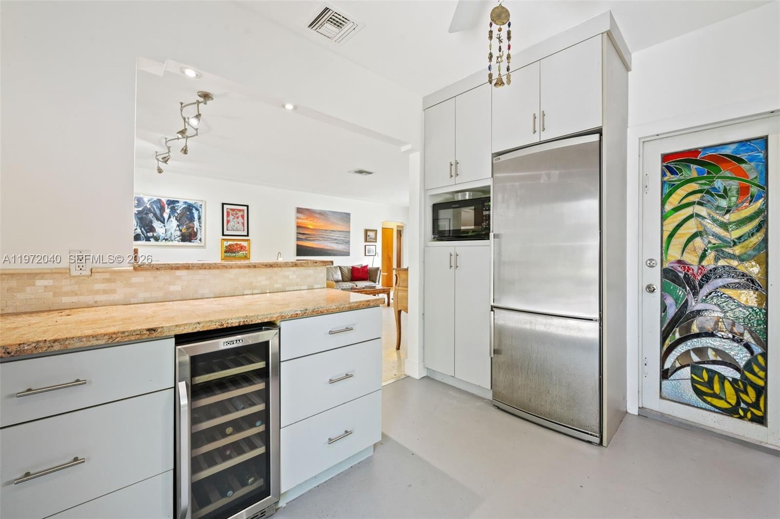 8819 Hawthorne Ave - 12