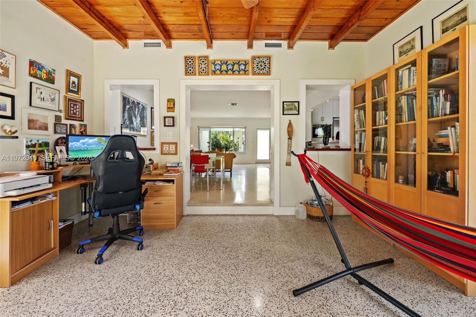 8819 Hawthorne Ave - 22